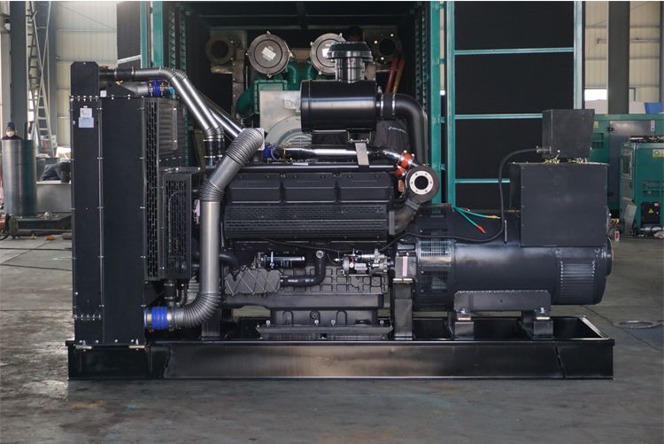 申動700KW柴油發電機組SD27G99