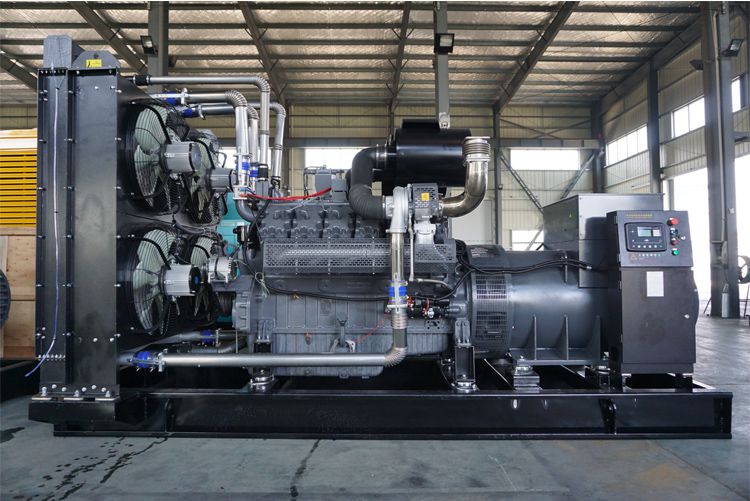 無動900KW柴油發電機組WD327TA