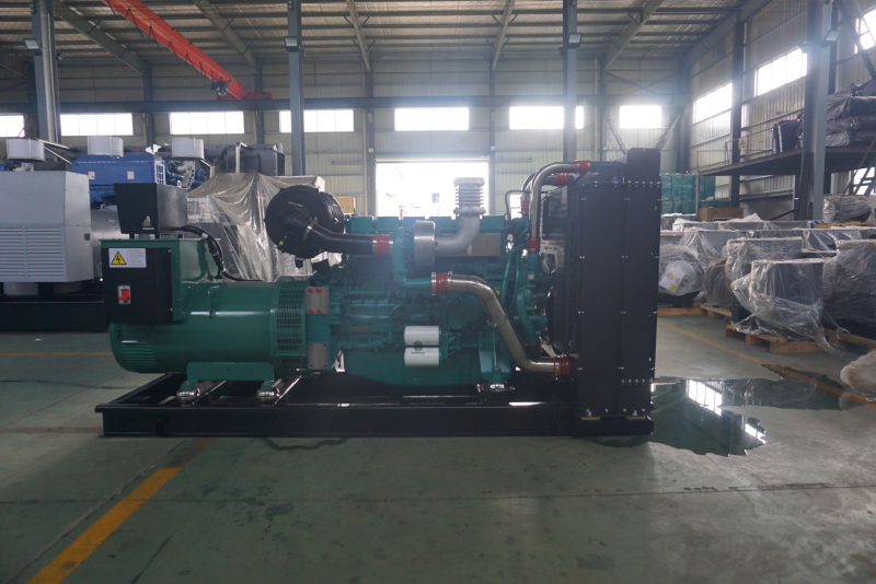 柴油發電機機油壓力降低的原因及解決方法(圖1)