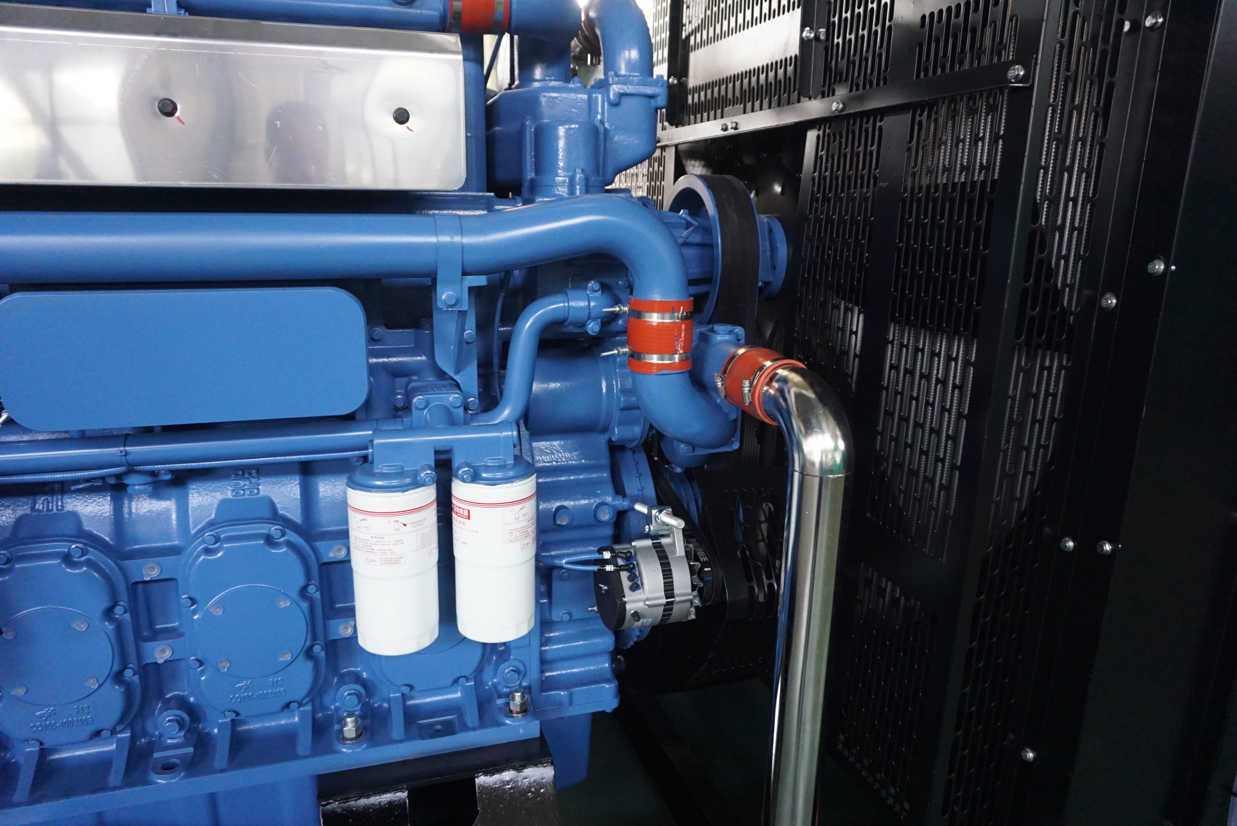 柴油發電機各類油管，意外損壞如何處理？(圖1)